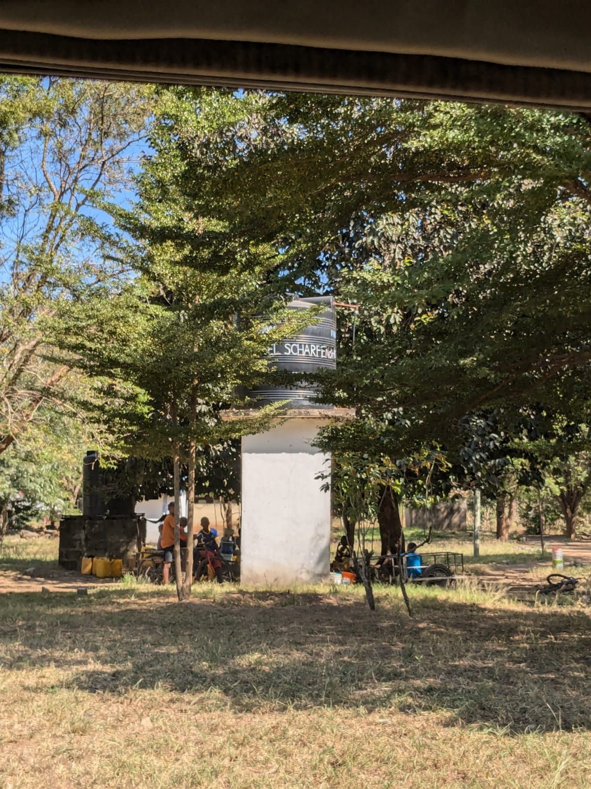 The water tank built at the school in Mloka